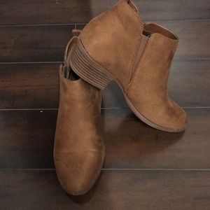 Light brown booties